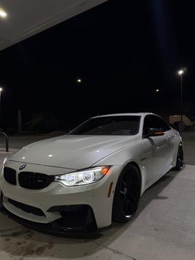 White 2015 BMW M4 Base