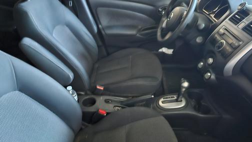 White 2014 Nissan Versa 1.6 SV