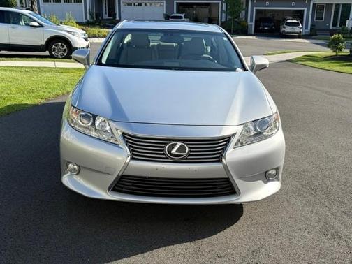 Silver 2014 Lexus ES 350 Base