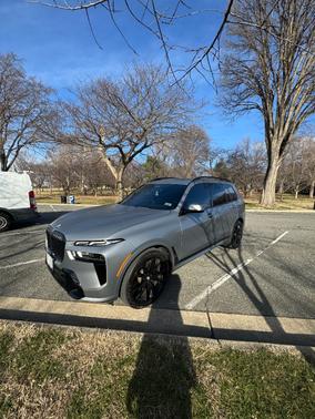 2025 BMW X7 xDrive40i
