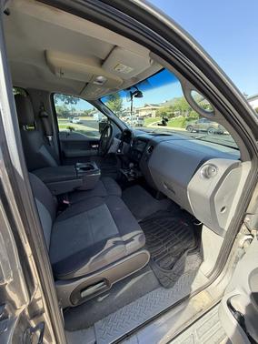 Gray 2006 Ford F-150 XLT SuperCrew