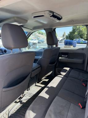 Gray 2006 Ford F-150 XLT SuperCrew