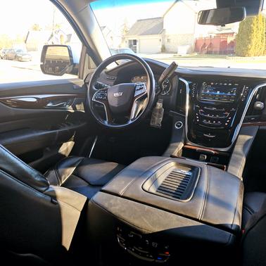 2019 Cadillac Escalade Luxury