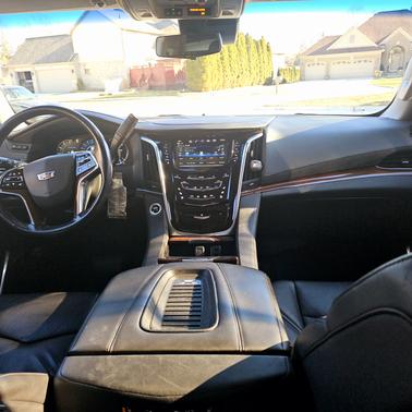 2019 Cadillac Escalade Luxury