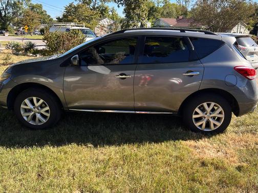 Gray 2013 Nissan Murano SV