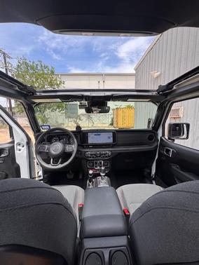 White 2025 Jeep Wrangler Rubicon