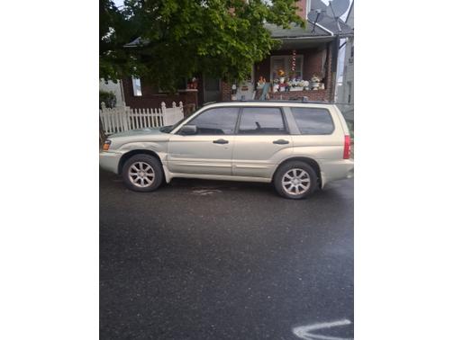 Gold 2005 Subaru Forester 2.5 XS