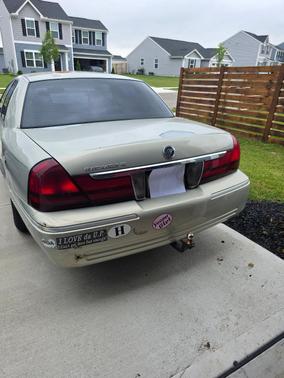 Gold 2004 Mercury Grand Marquis GS