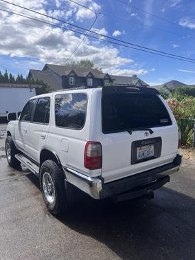 White 1998 Toyota 4Runner SR5 4WD
