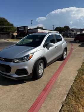 Silver 2020 Chevrolet Trax LT
