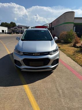 Silver 2020 Chevrolet Trax LT