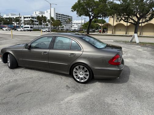 Gray 2008 Mercedes-Benz E-Class E 350