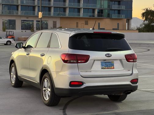 2019 Kia Sorento LX