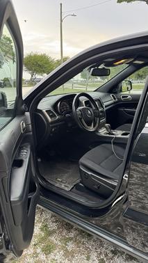 Black 2016 Jeep Grand Cherokee Laredo