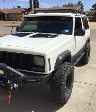 White 1999 Jeep Cherokee SE