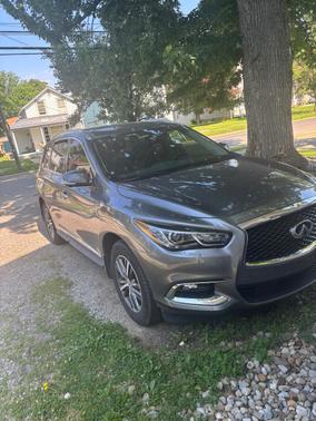 Gray 2019 INFINITI QX60 LUXE