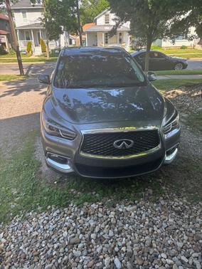 Gray 2019 INFINITI QX60 LUXE