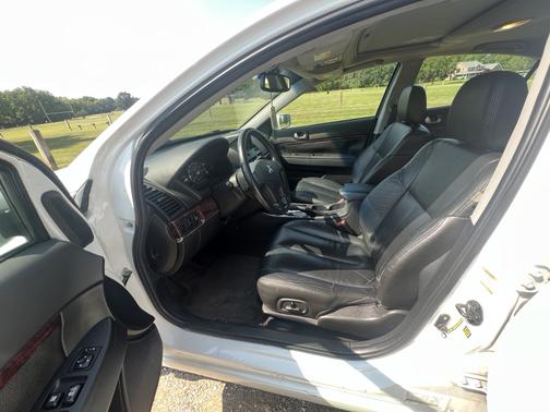 White 2012 Mitsubishi Galant SE