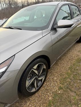 2023 Hyundai ELANTRA HEV Limited