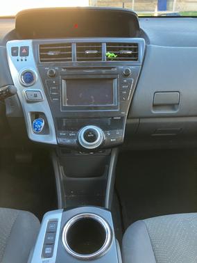 2012 Toyota Prius v Two