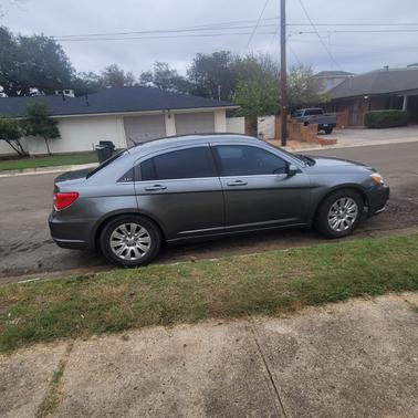 2013 Chrysler 200 LX