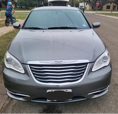 2013 Chrysler 200 LX