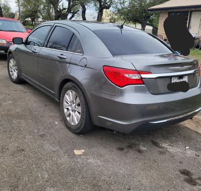 2013 Chrysler 200 LX