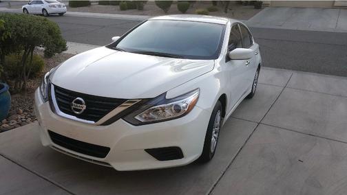 White 2017 Nissan Altima 2.5 S