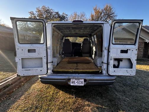 2000 Dodge Ram Van 1500