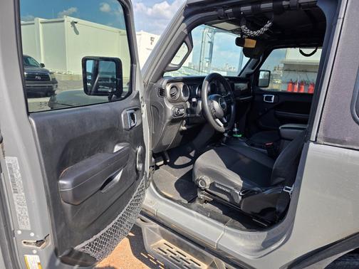 Gray 2018 Jeep Wrangler Sport