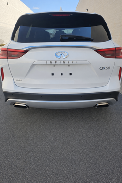 White 2019 INFINITI QX50 ESSENTIAL