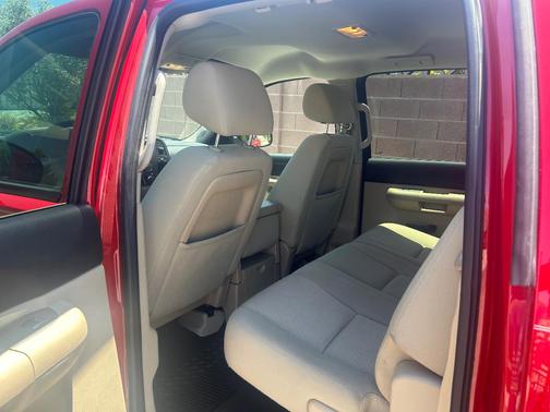 Red 2011 Chevrolet Silverado 1500 LT