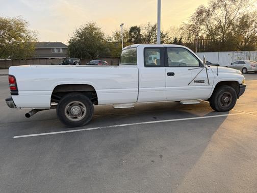 White 1996 Dodge Ram 2500 ST