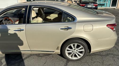 Beige 2010 Lexus ES 350 Base