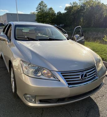 Beige 2010 Lexus ES 350 Base