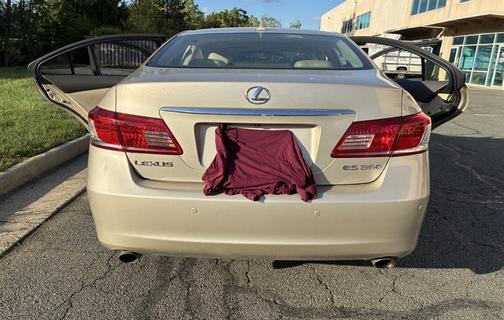 Beige 2010 Lexus ES 350 Base