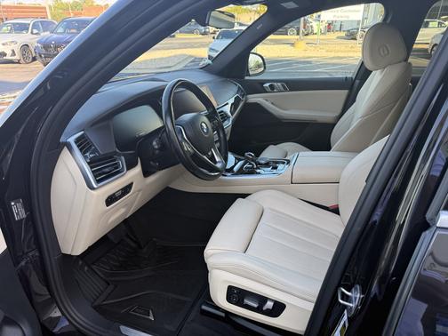 Black 2019 BMW X5 xDrive40i