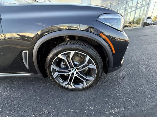 Black 2019 BMW X5 xDrive40i