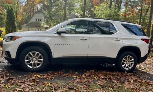 2020 Chevrolet Traverse LT Cloth