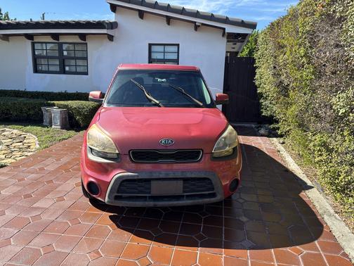 2012 Kia Soul +
