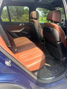 Blue 2022 BMW X5 xDrive40i