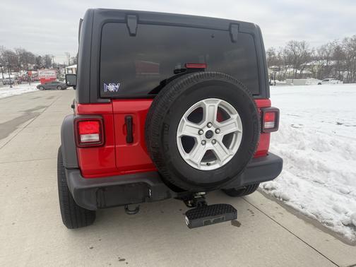 2020 Jeep Wrangler Unlimited Sport