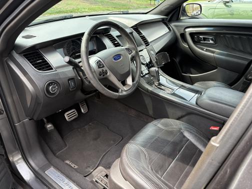 2015 Ford Taurus SHO