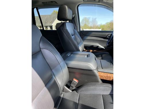 Photo 5 of 10 of 2017 Chevrolet Tahoe Premier