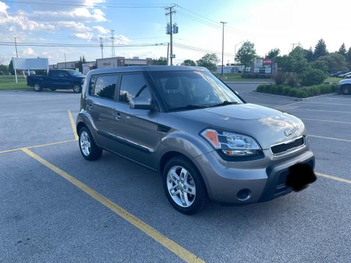 2011 Kia Soul +
