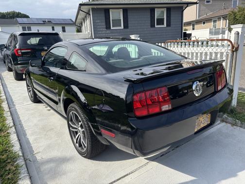 2007 Ford Mustang Premium
