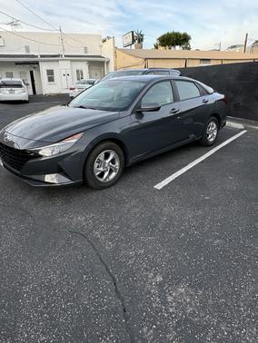 2023 Hyundai ELANTRA SE