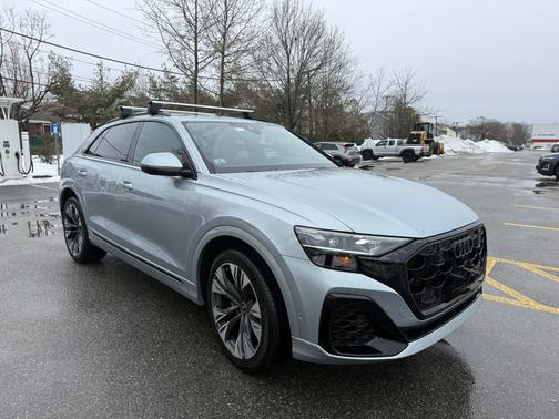 2024 Audi Q8 55 Premium Plus