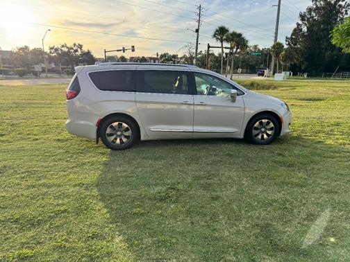 Beige 2017 Chrysler Pacifica Hybrid Platinum