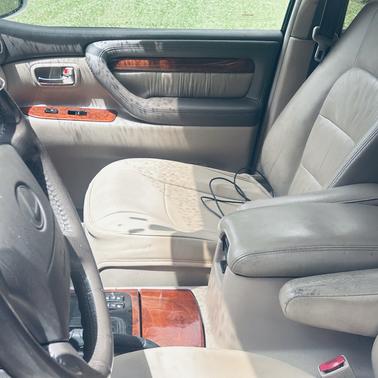 Beige 1999 Lexus LX 470 Base